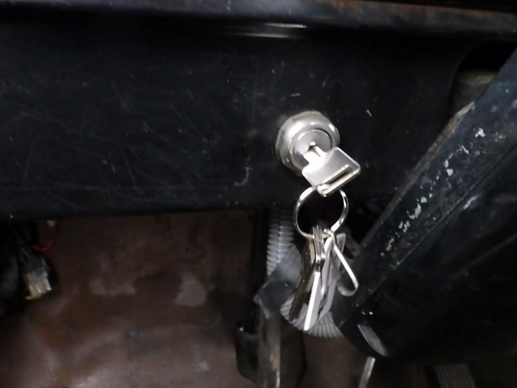 1987-international-1954-17'-s/a-flatbed-truck-image-25