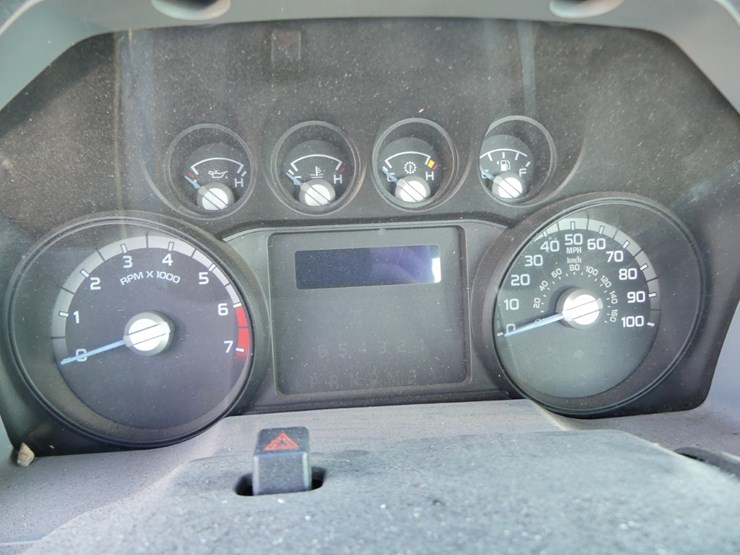 2015-ford-f250-xl-image-12