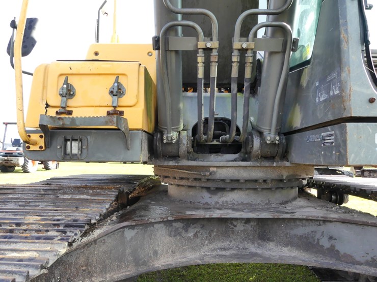 volvo-ec220dl-image-8