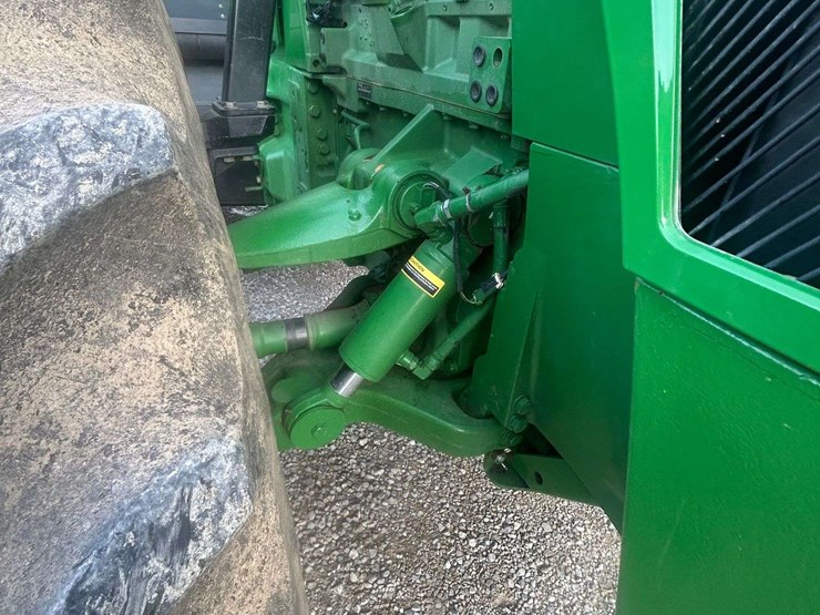 john-deere-8530-image-24