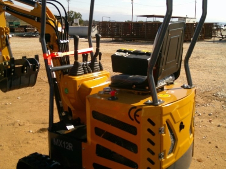 cfg-industrial-mx12r-mini-excavator-image-2
