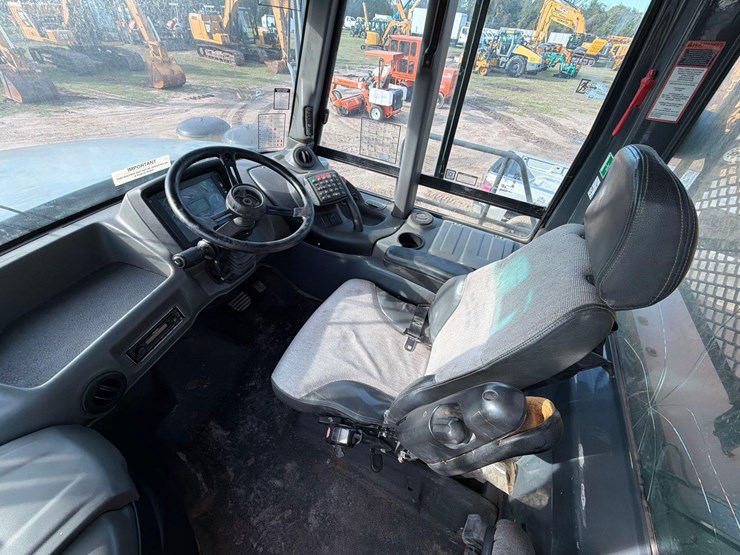 2017-bell-b50d-image-18