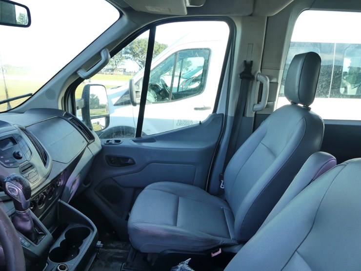 2017-ford-transit-image-10