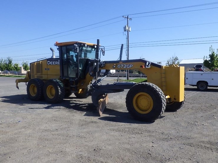 2012-deere-672gp-image-3