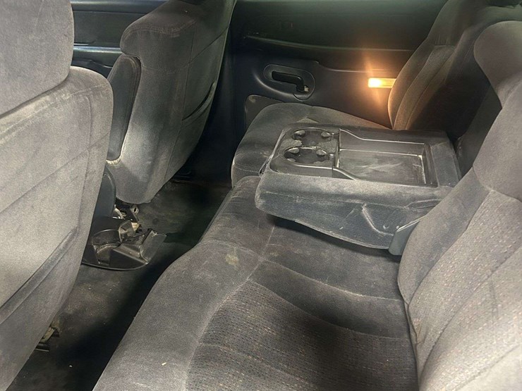 2001-chevrolet-2500-image-22