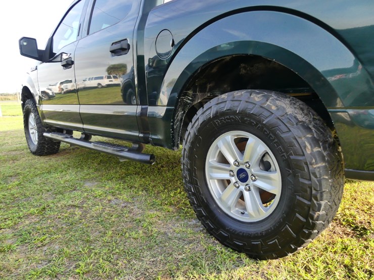 2021-ford-f150-xl-image-6