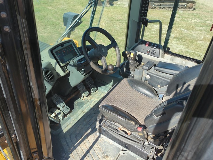 caterpillar-966m-image-13