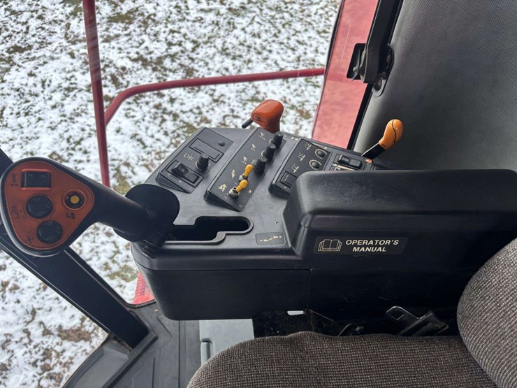 1996-case-ih-2388-image-23