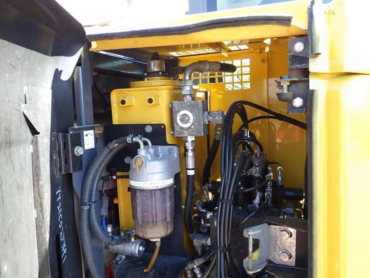 kobelco-sk85cs-3e-image-22