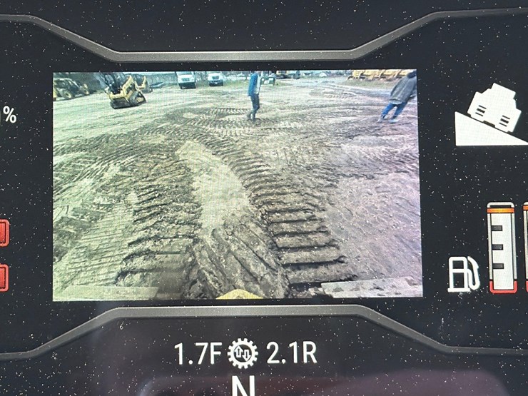 2021-caterpillar-d3-lgp-image-29