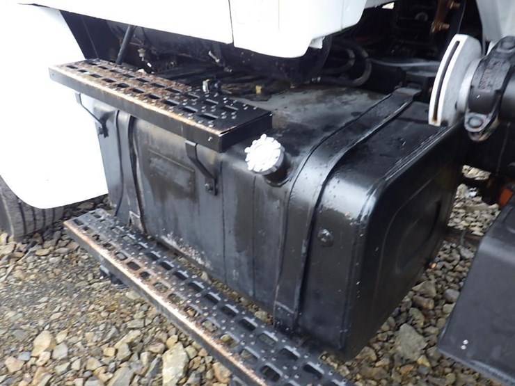 1999-ford-sterling-s/a-water-truck-image-16