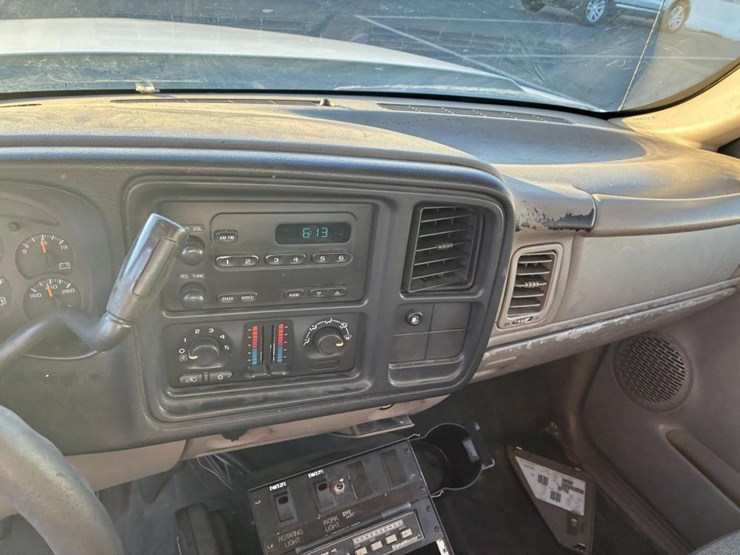 2005-chevrolet-2500-image-11