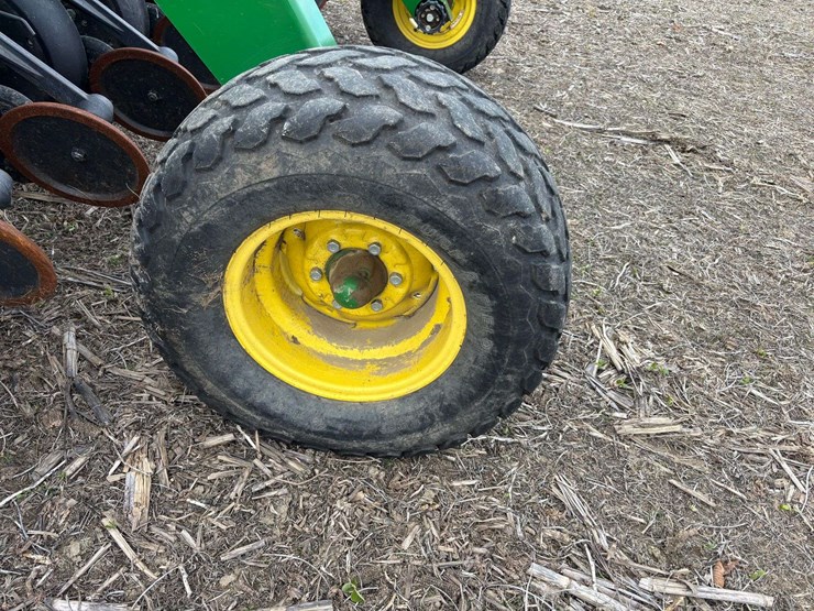 john-deere-1590-image-10