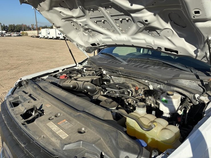 ford-f450-xl-image-6