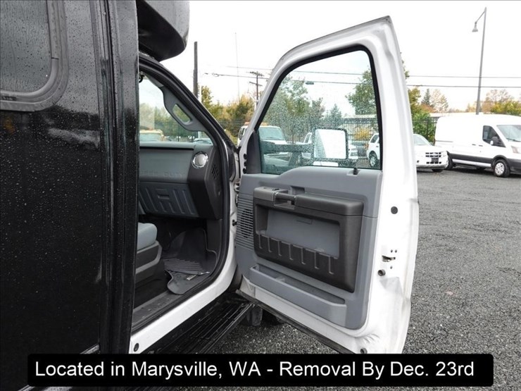 2012-ford-f550-image-25