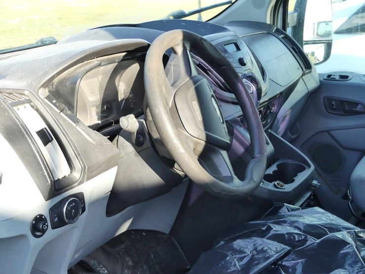 2017-ford-transit-image-11