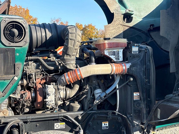 2014-kenworth-t800-image-19