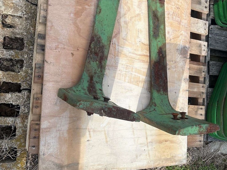 john-deere-4020-starter-weights-image-1