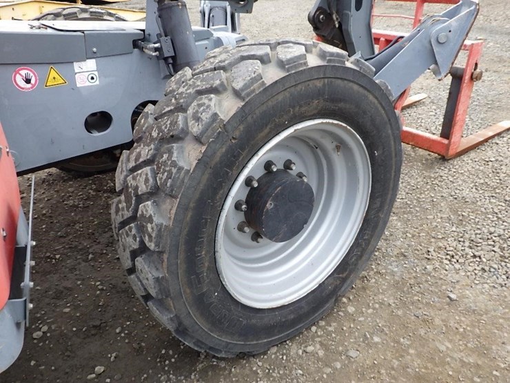 skyjack-sj1056th-image-37