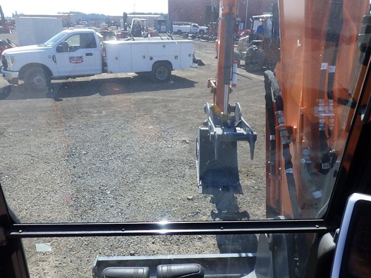 2023-develon-dx85r-3-hydraulic-excavator-image-33