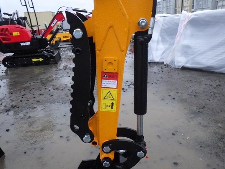 2025-vicsec-13-y-hydraulic-excavator-image-13