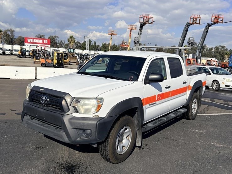 toyota-tacoma-image-1