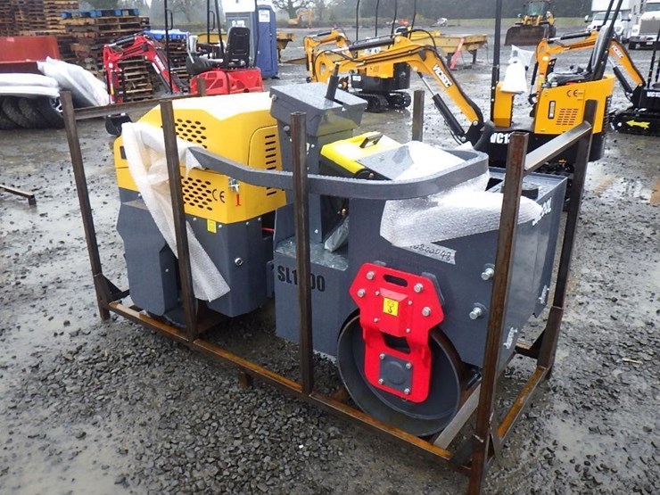 2025-sdlool-1000-vibratory-road-roller-image-2
