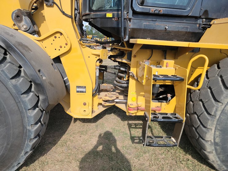 caterpillar-926-image-6