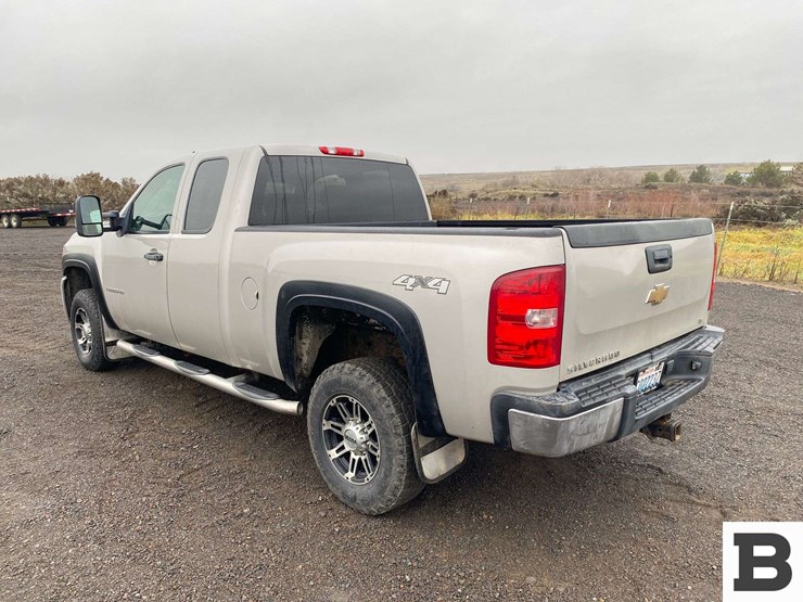 2008-chevrolet-2500-image-3