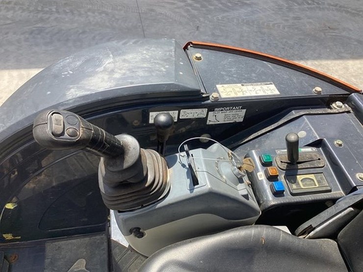 hitachi-zx26u-5-image-16