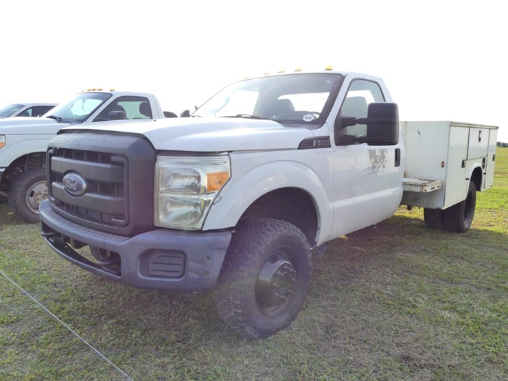 2016-ford-f350-xl-image-2