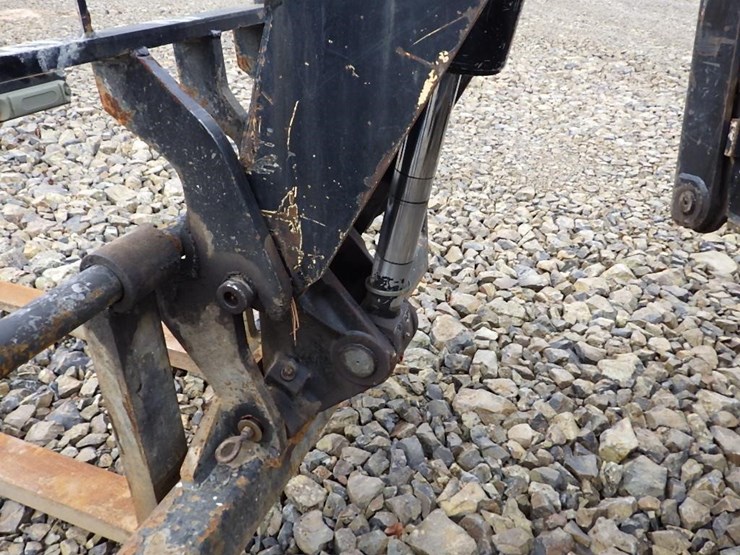 2012-jlg-g10-55a-image-14