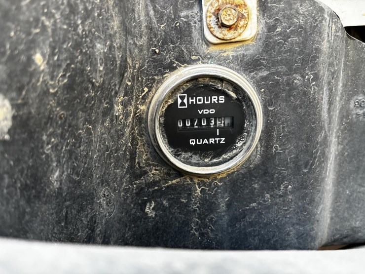 2014-ford-f750-image-21