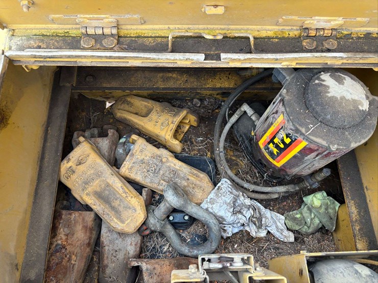 caterpillar-325cl-image-20