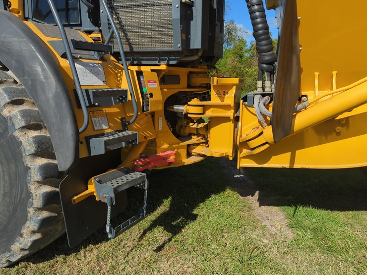 2022-bell-b45e-image-6