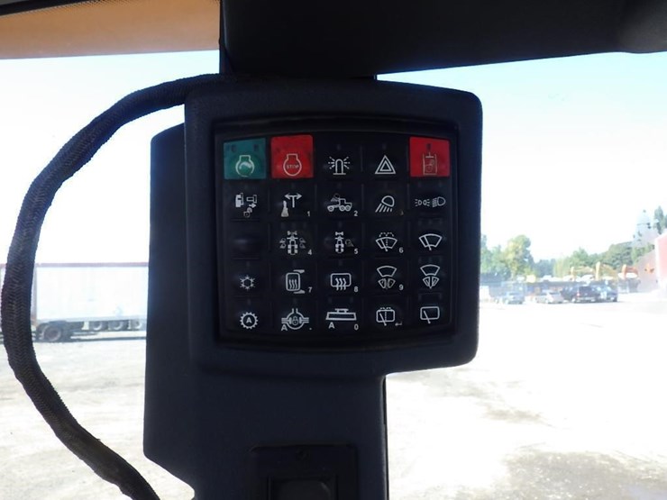 2012-deere-672gp-image-40