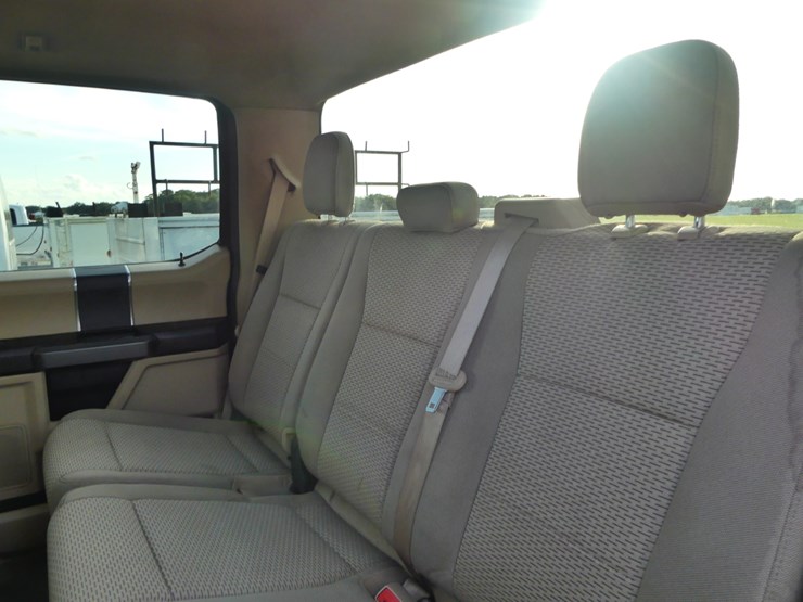 2020-ford-f150-xlt-image-9
