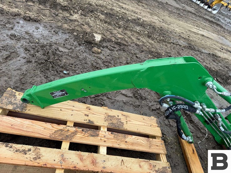 john-deere-300e-image-8