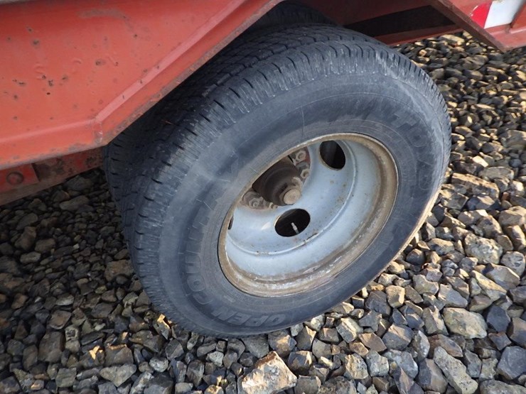 charles-machine-works-23'-t/a-dove-tail-trailer-image-16