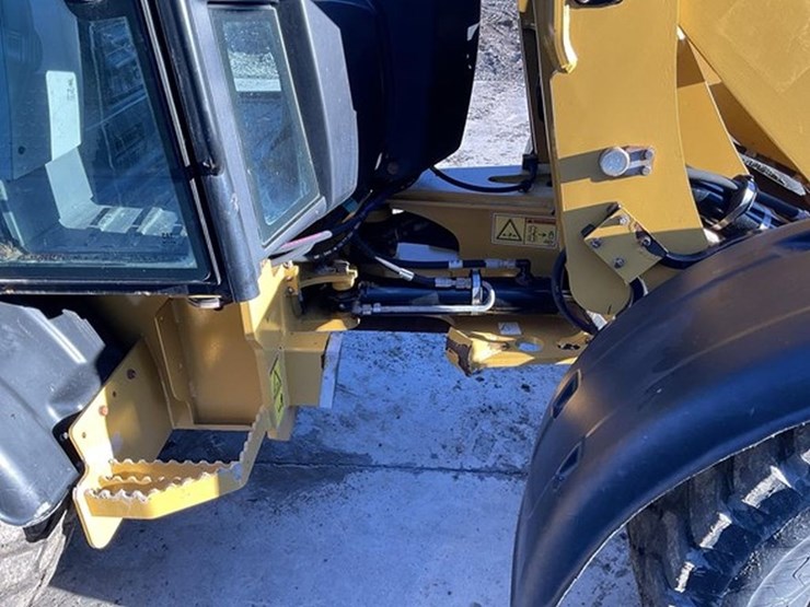 caterpillar-906m-image-13