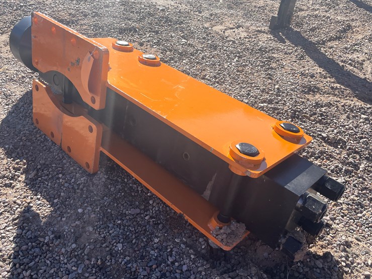 #214-•-skid-steer-post-driver-image-15