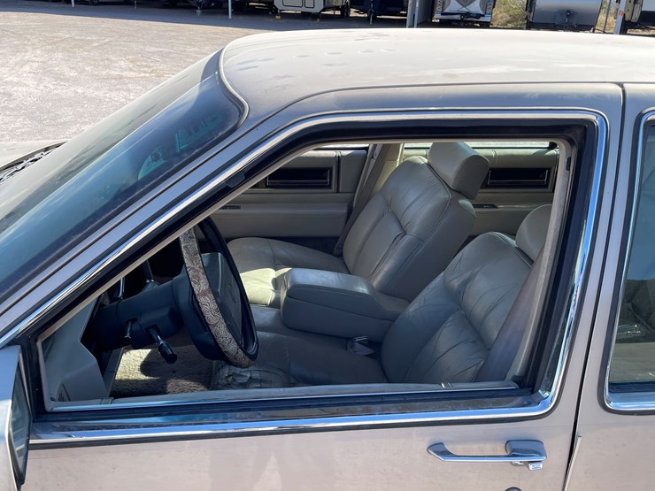 #7-•-cadillac-deville-(nm-title-in-delay)-image-18