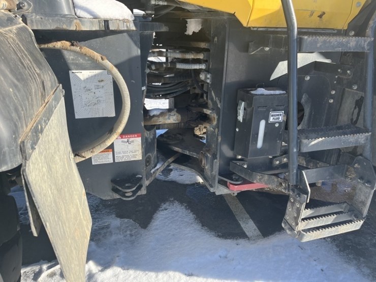 komatsu-wa320-8-image-10