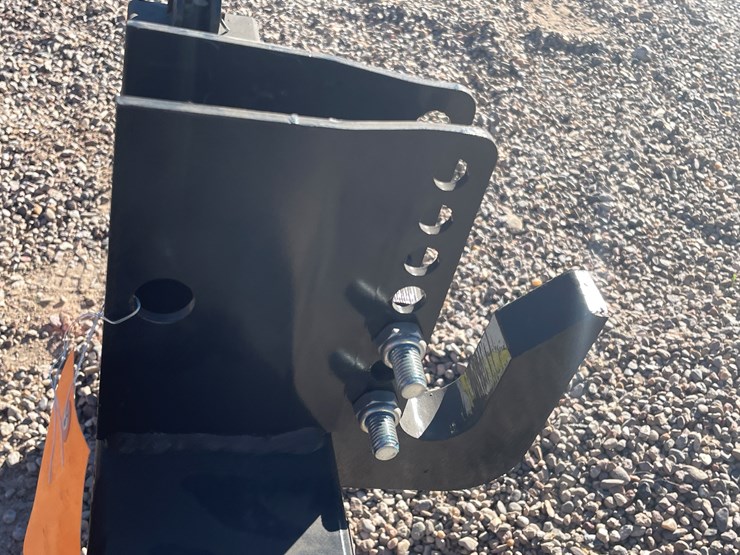 #235-•-class-1-tractors-quick-hitch-image-5