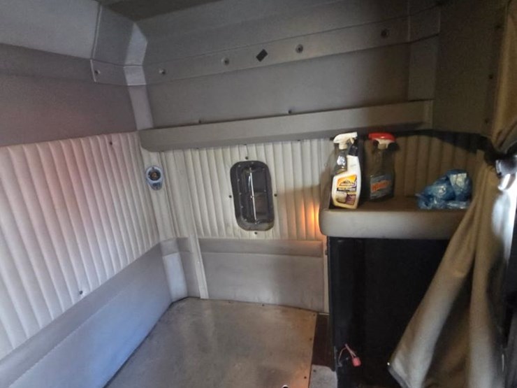 kenworth-t660-image-13