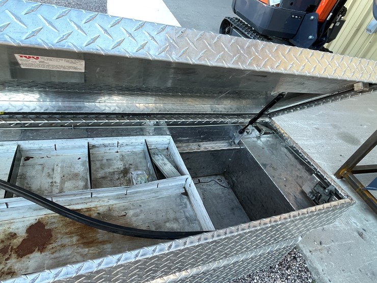 chevrolet-2500-image-12