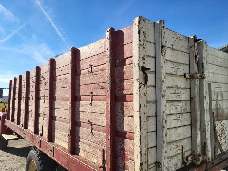 1970-international-loadstar-image-20