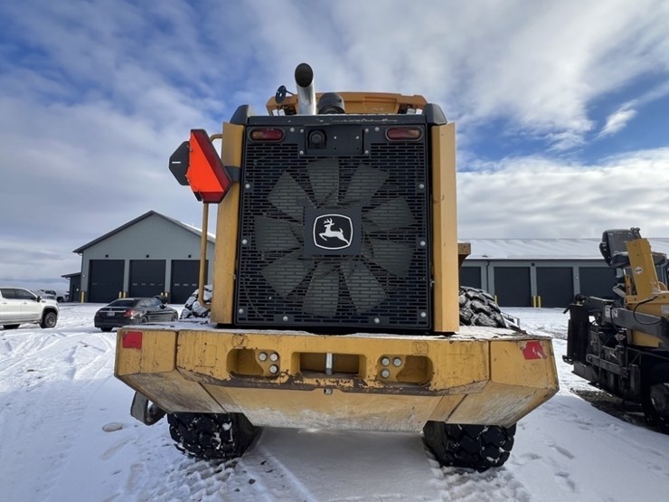 john-deere-624-image-4