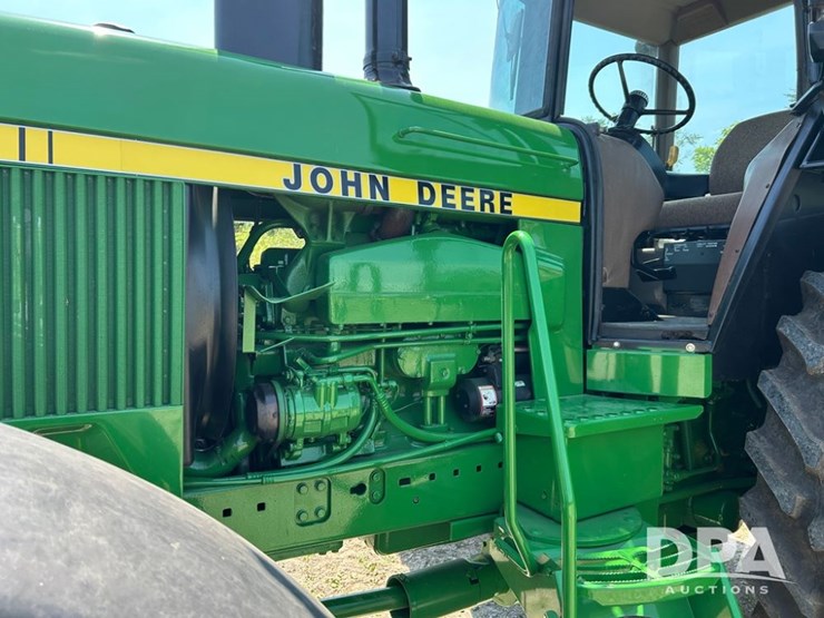 john-deere-4650-image-24
