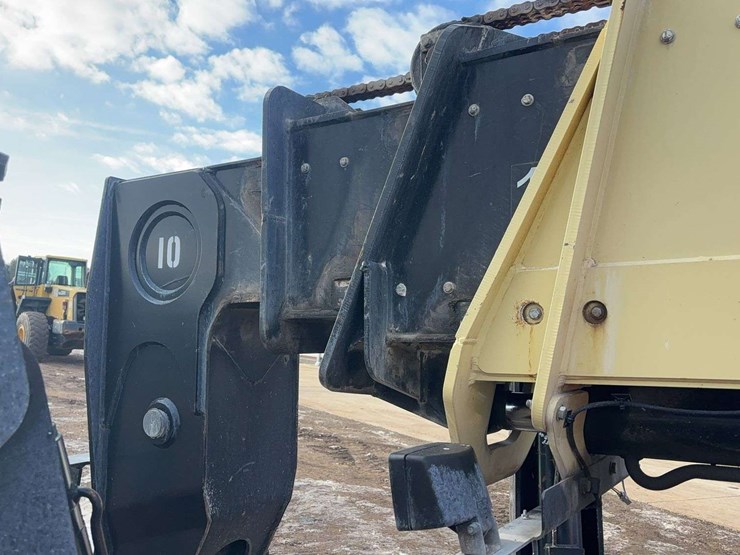 2015-jlg-g10-55a-image-24